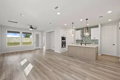 260 Bloomington Loop, Hutto, TX 78634 - Photo 17