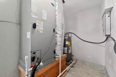 708 W 8th Street, Hearne, TX 77859 - Photo 11