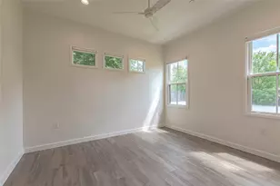 5805 Chesterfield Ave, Austin, TX 78752 - Photo 25