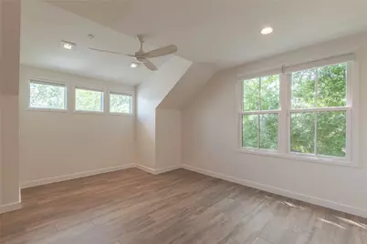 5805 Chesterfield Avenue, Austin, TX 78752 - Photo 29