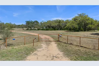 2502 Ranch Road 1323, Johnson City, TX 78636 - Photo 15