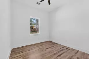 137 N Pohakea Dr, Bastrop, TX 78602 - Photo 23