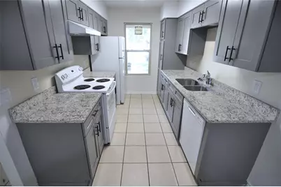 8809 Piney Point #B, Austin, TX 78729 - Photo 5