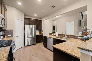 216 Arrezo Ln, Georgetown, TX 78628 - Photo 11