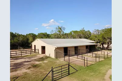 1005 County Road 414, Spicewood, TX 78669 - Photo 23