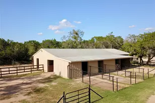 1005 Co Rd 414, Spicewood, TX 78669 - Photo 23