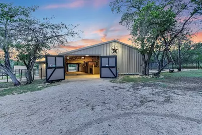 1005 County Road 414, Spicewood, TX 78669 - Photo 17