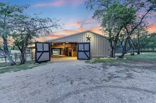 1005 Co Rd 414, Spicewood, TX 78669 - Photo 17