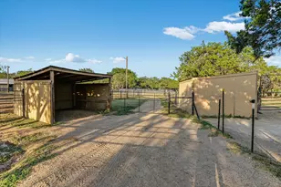 1005 Co Rd 414, Spicewood, TX 78669 - Photo 35