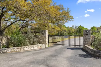15407 Fitzhugh Road, Dripping Springs, TX 78620 - Photo 19