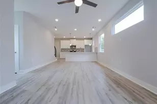 1042 Rosemont St, Austin, TX 78723 - Photo 5