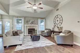 8914 Bridgewood Trail, Austin, TX 78729 - Photo 7