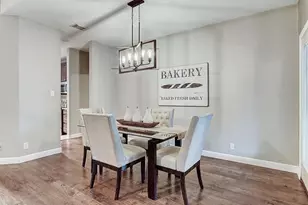 8914 Bridgewood Trail, Austin, TX 78729 - Photo 17