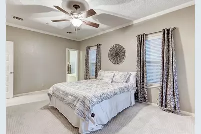 8914 Bridgewood Trail, Austin, TX 78729 - Photo 23