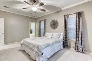 8914 Bridgewood Trail, Austin, TX 78729 - Photo 23