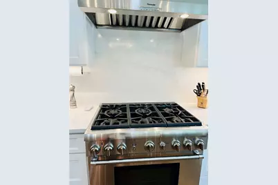 5103 Rollingwood Drive, Rollingwood, TX 78746 - Photo 11