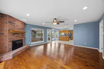 2212 Mockingbird Drive, Round Rock, TX 78681 - Photo 9