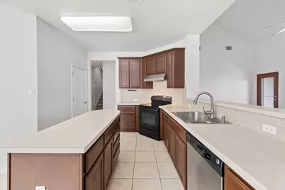 320 Lone Star Boulevard, Hutto, TX 78634 - Photo 11