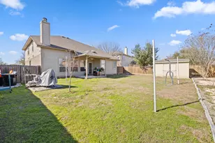 320 Lone Star Blvd, Hutto, TX 78634 - Photo 37