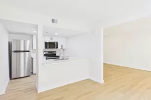 2124 Burton Dr, Austin, TX 78741 - Photo 9