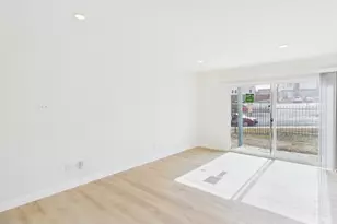 2124 Burton Dr, Austin, TX 78741 - Photo 5