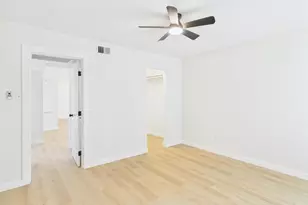 2124 Burton Dr, Austin, TX 78741 - Photo 17