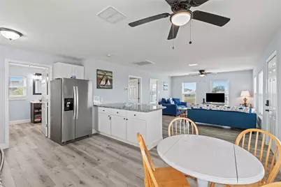 3929 4th Street, Galveston, TX 77554 - Photo 5