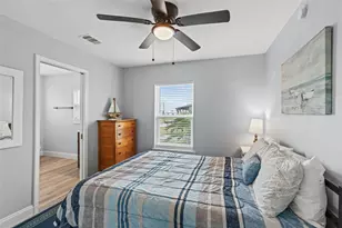 3929 4th St, Galveston, TX 77554 - Photo 13