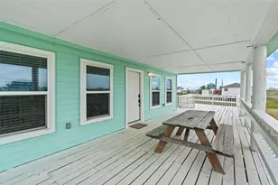 3929 4th St, Galveston, TX 77554 - Photo 23