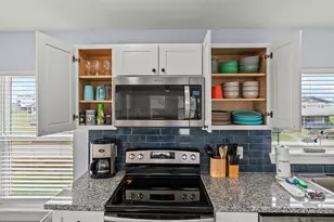 3929 4th St, Galveston, TX 77554 - Photo 21