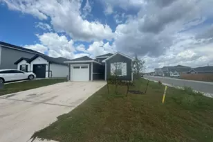 190 Celosia Loop, Kyle, TX 78640 - Photo 5