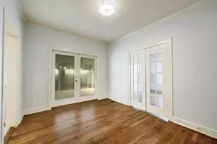 1907 W 37th St, Austin, TX 78731 - Photo 11