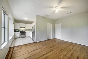 1907 W 37th St, Austin, TX 78731 - Photo 25