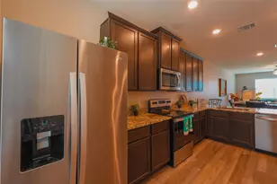 201 Constitution St, Liberty Hill, TX 78642 - Photo 7