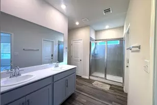 929 Main St, Hutto, TX 78634 - Photo 3
