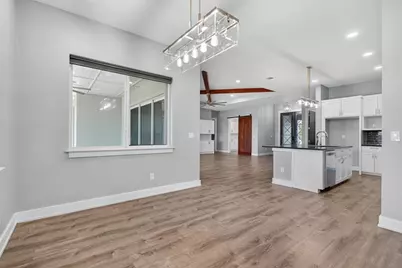 21603 Thomas Cove, Lago Vista, TX 78645 - Photo 15