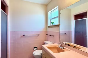 141 Oaklane Dr, Universal City, TX 78148 - Photo 17