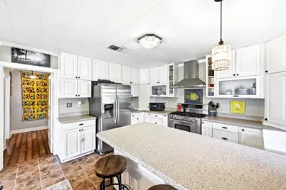 202 S 3rd Street, Pflugerville, TX 78660 - Photo 11