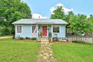 202 S 3rd St, Pflugerville, TX 78660 - Photo 1
