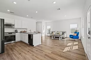 131 Santa Julia, Kyle, TX 78640 - Photo 3