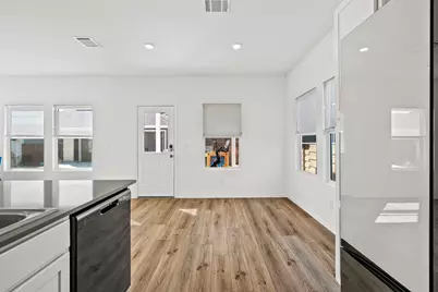 131 Santa Julia, Kyle, TX 78640 - Photo 5