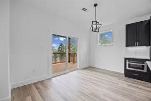 142 Mahalo Ct, Bastrop, TX 78602 - Photo 11