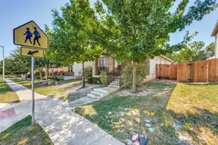 456 S Brook Dr, Leander, TX 78641 - Photo 3