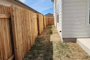 120 Greenspire Ln, Hutto, TX 78634 - Photo 21