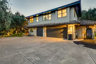 813 Moonlight Bay Dr, Spicewood, TX 78669 - Photo 15
