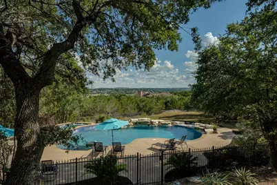 813 Moonlight Bay Drive, Spicewood, TX 78669 - Photo 9