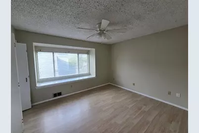 1221 W Hopkins Street #8, San Marcos, TX 78666 - Photo 3