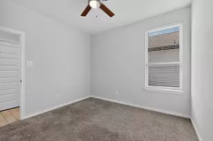 104 Batjac Aly, Jarrell, TX 76537 - Photo 15