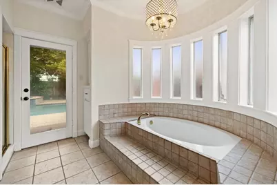 33 Cottondale Road, The Hills, TX 78738 - Photo 13