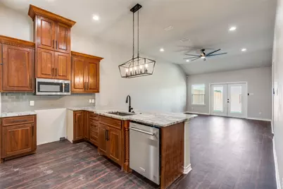 301 Navarro Way #29B, Seguin, TX 78155 - Photo 3